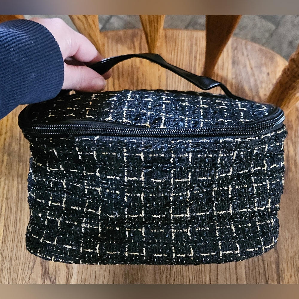 Elegant Travel Vanity Case NWT